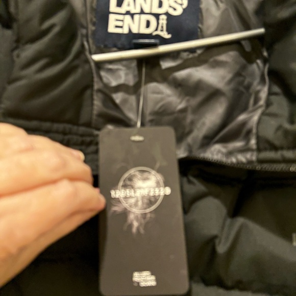 Lands End XXL 600 down fill vest NWT - Picture 8 of 8